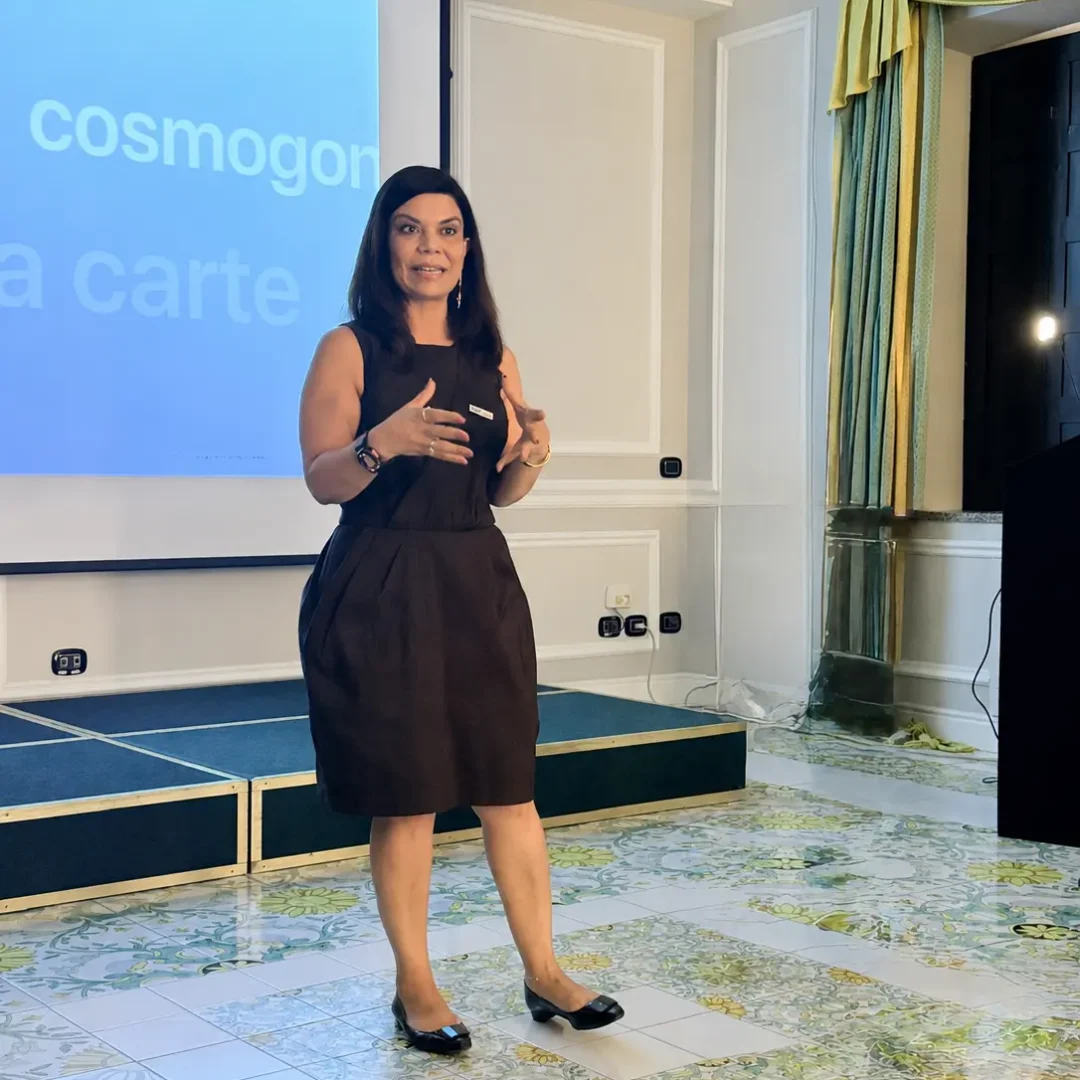 Dr Shibani Sahni Speaking at an International Dental Education Event